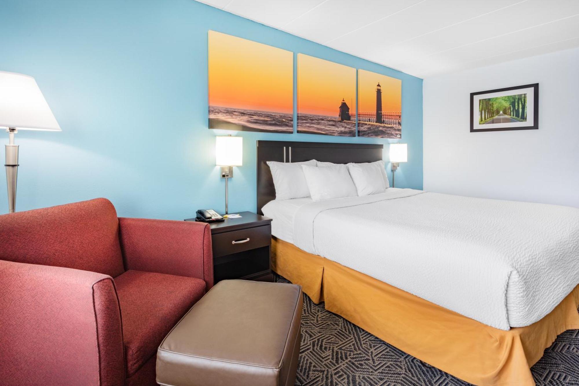 Days Inn By Wyndham Livonia Canton Detroit Room photo