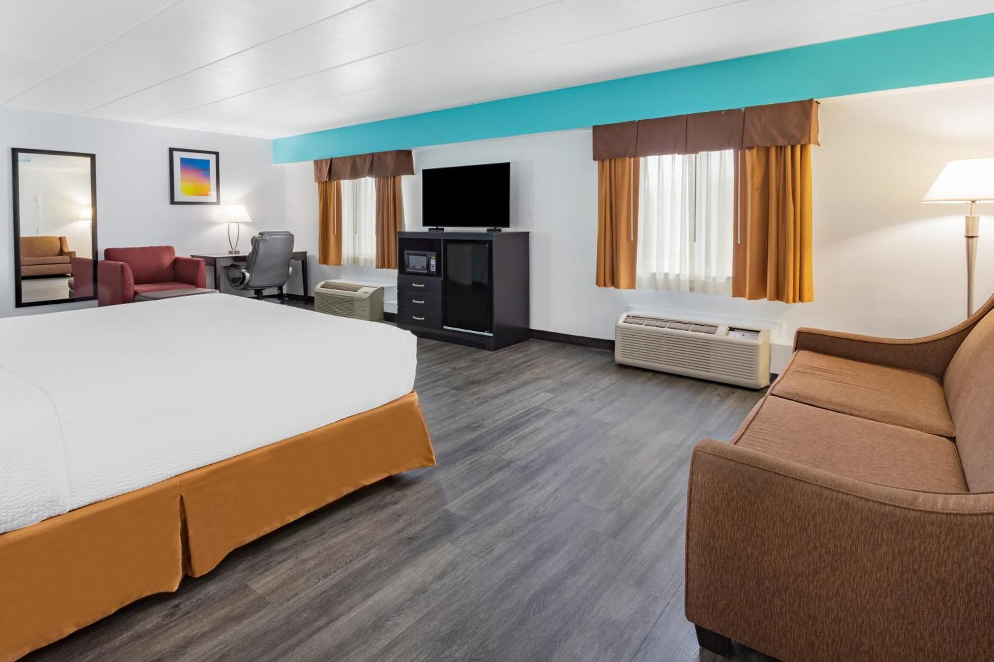 Days Inn By Wyndham Livonia Canton Detroit Room photo